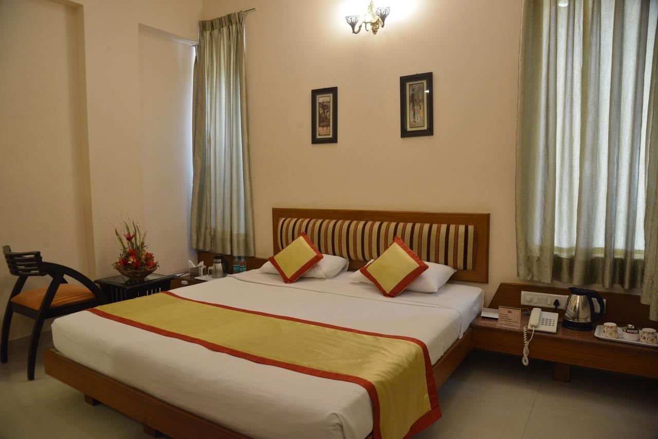 Pai Vista, Kr Road Hotel Bangalore Buitenkant foto